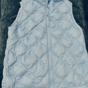 8.5/10. Pets free home